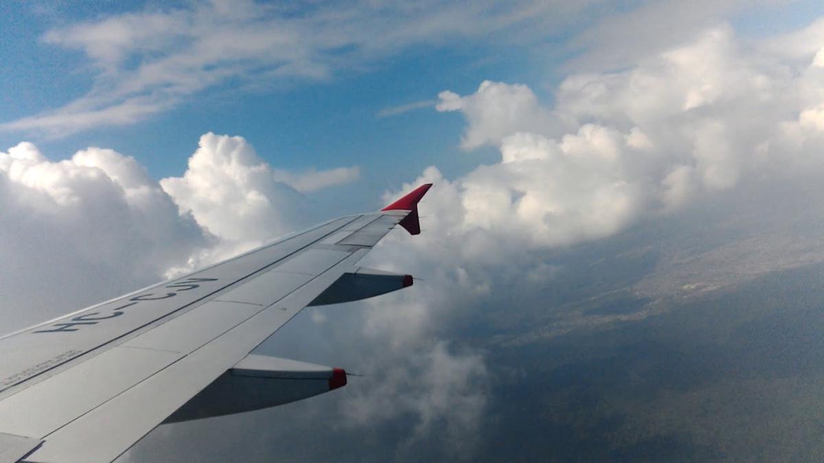 'Video thumbnail for Take off in Guayaquil Jose Joaquin de Olmedo GYE airport, Ecuador'