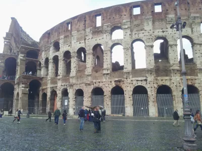 Cili është hoteli më i mirë në Romë, Itali? : Duke vizituar koloseumin në Romë, Itali