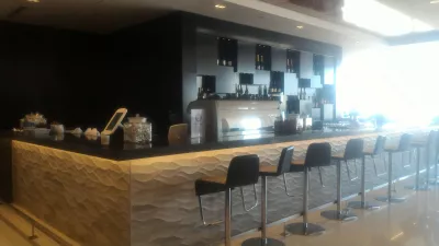 L'aeroporto di Auckland è stato recensito! : Lounge bar