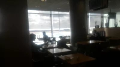 Како је пословни салон у луксембуршком аеродрому? : Приступ салону у луксембуршком аеродрому