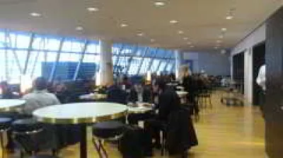 Aspire Lounge на летището в Цюрих : Изглед в салона на Aspire на летището в Цюрих