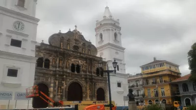 2 Stunden zu Fuß in Casco Viejo, Panama City : Kathedrale Metropolitana Panama