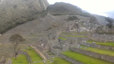 كيف هي رحلة ليوم واحد إلى ماتشو بيتشو ، بيرو؟ : عرض من الجانب الآخر