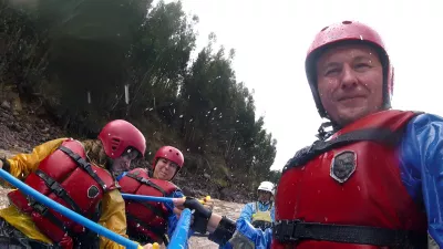 Apakah Tur 1 Hari Ke Arung Jeram Sungai Urubamba, Cusco Tidak Sia-Sia? : Arung jeram sungai Urubamba