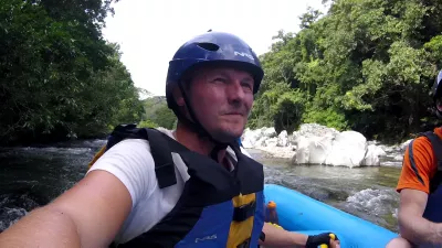Приключение с бяла водна рафтинг на река Мамони в Панама : Ранните водни приключения