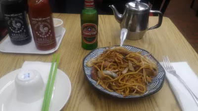 Kur yra geriausias kinų maistas Chinatown San Francisco? : Keptos nūdelės Grant Place restorane, geriausiame kinų maiste San Franciske