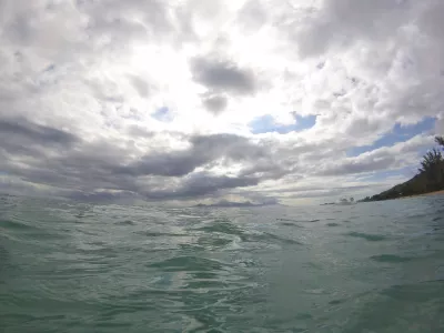 החוף הטוב ביותר שנורקלינג ב טהיטי לגונה גן עדן : מתכונן ללכת שנורקלינג מתחת למים