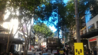 Des choses uniques et pas chères à faire à Brisbane pour ne jamais s'ennuyer à Brisbane! : Rue de la rue Queen et rue commerçante