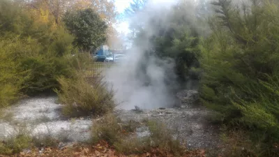 Odpravite se na brezplačen zgodovinski sprehod v Rotorui : Naravni termalni bazen