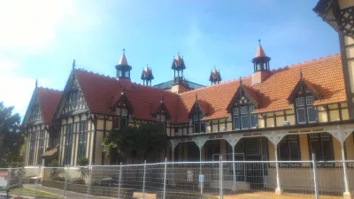 Megy az ingyenes Rotorua történelmi sétaútra : Rotorua egykori termálfürdő épülete