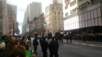 St. Patrick's Day-Parade in New York City 2019 : Polizisten auf Pferden
