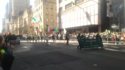 Dita e Shën Patrikut e parada New York City 2019 : Grupi i Maghery band akademik marshimi
