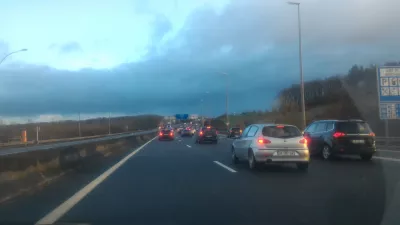 世界巡迴日第一天：盧森堡市 : 交通堵塞在盧森堡的高速公路上