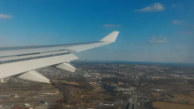 Svetovna turneja drugega kontinenta: prihod v ZDA : Pristanek v letališču Newark z majhnim pogledom na New York