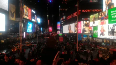 Világtúra második kontinens: érkezés az USA-ba : A Times Square, New York City